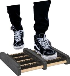 SchoneSchoen Voetveger - Voetenveger - Laarzenborstel - Borstelmat - Schoenenborstel - Laarzenrek 11 SchoneSchoen Voetveger - Voetenveger - Laarzenborstel - Borstelmat - Schoenenborstel - Laarzenrek -Tuingereedschap Winkel 1115x1200 3