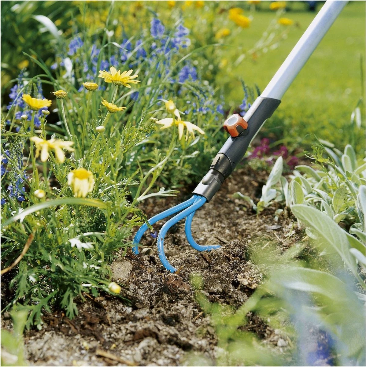 GARDENA Combisysteem Krabber Cultivatior - Werkbreedte 9 Cm - Aanbevolen Steellengte 130 Cm 8 GARDENA Combisysteem Krabber Cultivatior - Werkbreedte 9 Cm - Aanbevolen Steellengte 130 Cm - Afbeelding 6