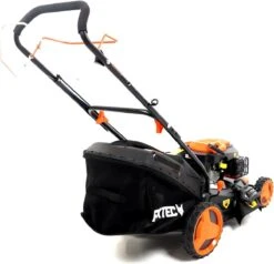 FUXTEC Grasmaaier Benzine - 46cm - Zelfrijdend / Zelftrekkend / Achterwielaandrijving - Mulchfunctie - Opvangbak 50L - FX-RM4646 21 FUXTEC Grasmaaier Benzine - 46cm - Zelfrijdend / Zelftrekkend / Achterwielaandrijving - Mulchfunctie - Opvangbak 50L - FX-RM4646 -Tuingereedschap Winkel 1200x1156 1
