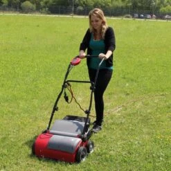 Einhell Verticuteerder En Beluchter RG-SA 1433 (1400 W - 33 Cm Werkbreedte - 3-voudige Hoogteverstelling - 28 L - Aanbevolen Voor Oppervlaktes Tot 400 M²) 33 Einhell Verticuteerder En Beluchter RG-SA 1433 (1400 W - 33 Cm Werkbreedte - 3-voudige Hoogteverstelling - 28 L - Aanbevolen Voor Oppervlaktes Tot 400 M²) -Tuingereedschap Winkel 1200x1200 257