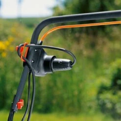 GARDENA EVC 1000 Verticuteermachine - Werkbreedte 30 Cm - Werkgebied 600m2 -Tuingereedschap Winkel 1200x1200 285