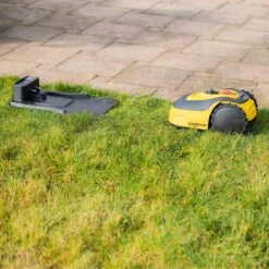 Powerplus POWXG6305 Robotmaaier - 18V - Voor Gazons Tot Ca. 500m² - Maaibreedte 180mm - Incl. Laadstation En Accessoires 21 Powerplus POWXG6305 Robotmaaier - 18V - Voor Gazons Tot Ca. 500m² - Maaibreedte 180mm - Incl. Laadstation En Accessoires -Tuingereedschap Winkel 1200x1200 342