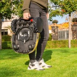 Powerplus POWXG6305 Robotmaaier - 18V - Voor Gazons Tot Ca. 500m² - Maaibreedte 180mm - Incl. Laadstation En Accessoires 23 Powerplus POWXG6305 Robotmaaier - 18V - Voor Gazons Tot Ca. 500m² - Maaibreedte 180mm - Incl. Laadstation En Accessoires -Tuingereedschap Winkel 1200x1200 343