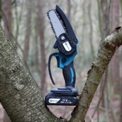 NovarGarden® Mini Kettingzaag NG1 - Met 2x Accu - Takkenzaag - Snoeizaag - Electrisch - Handzaag - Boomzaag - 21V -Tuingereedschap Winkel 1200x1200 542