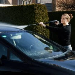 VONROC Hogedrukreiniger V14-2 - 1400W – 110 Bar – 390 L/h – Incl. 5m Slang, Reinigingsmiddelen Flesje, Terrasreiniger En Meer 13 VONROC Hogedrukreiniger V14-2 - 1400W – 110 Bar – 390 L/h – Incl. 5m Slang, Reinigingsmiddelen Flesje, Terrasreiniger En Meer -Tuingereedschap Winkel 1200x1200 816