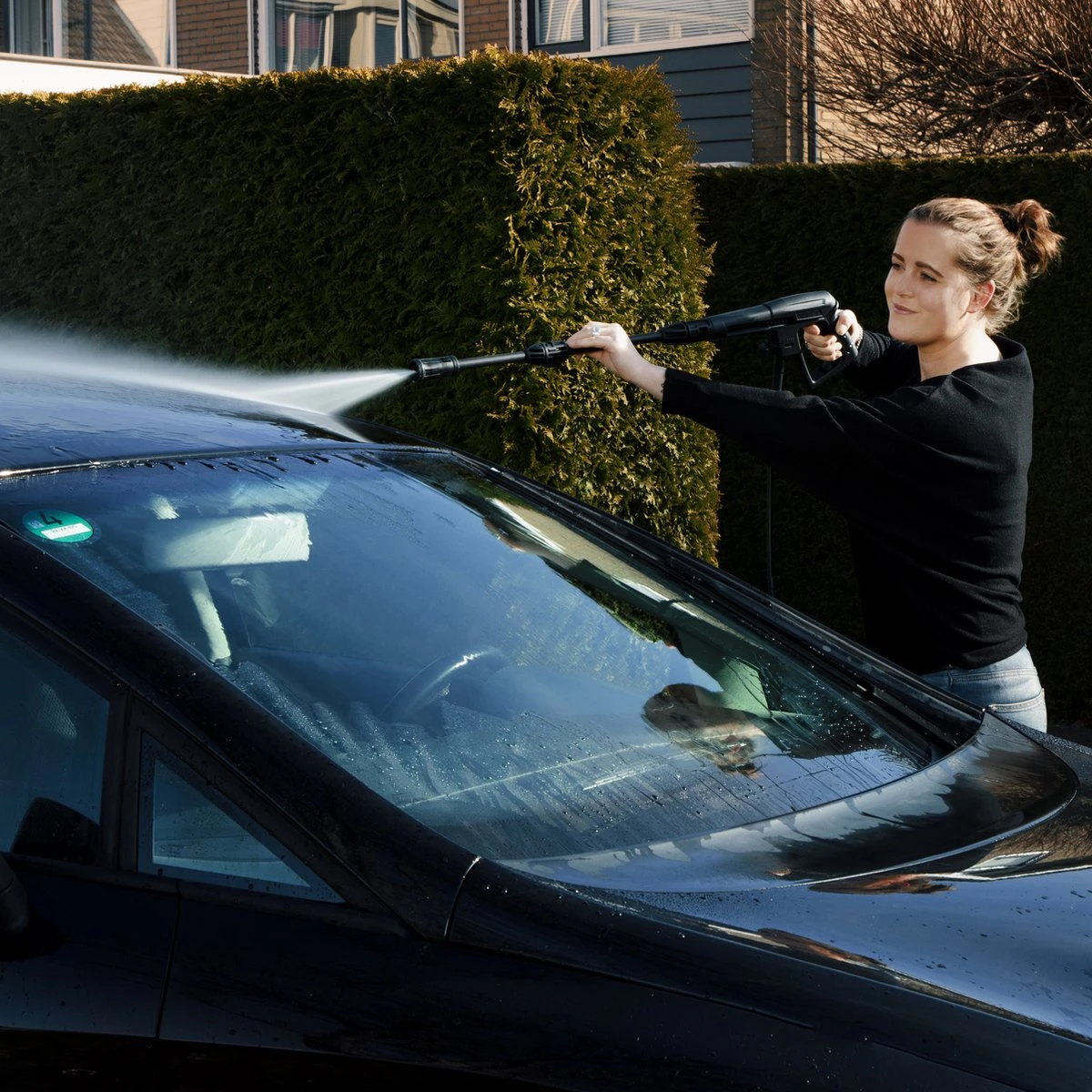 VONROC Hogedrukreiniger V14C-1 - 1400W – 110 Bar – 390 L/h – Compact - Incl. 5m Slang, Spuitstukken En Accessoires 6 VONROC Hogedrukreiniger V14C-1 - 1400W – 110 Bar – 390 L/h – Compact - Incl. 5m Slang, Spuitstukken En Accessoires - Afbeelding 4