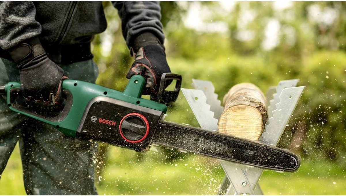 Bosch UniversalChain 35 Kettingzaag - 1800W - 350 Mm 5 Bosch UniversalChain 35 Kettingzaag - 1800W - 350 Mm - Afbeelding 3