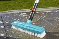 GARDENA Combisysteem - Schrobber - Werkbreedte 30 Cm - Aanbevolen Steellengte 130/150 Cm 13 GARDENA Combisysteem - Schrobber - Werkbreedte 30 Cm - Aanbevolen Steellengte 130/150 Cm -Tuingereedschap Winkel 1200x799 130