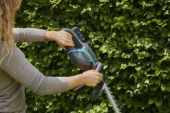 GARDENA - ComfortCut 50/18V-P4A Ready-To-Use Set - Heggenschaar 23 GARDENA - ComfortCut 50/18V-P4A Ready-To-Use Set - Heggenschaar -Tuingereedschap Winkel 1200x799 54