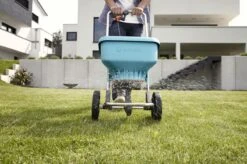 GARDENA Strooiwagen XL Strooikar - 800m2 - 18 Liter 13 GARDENA Strooiwagen XL Strooikar - 800m2 - 18 Liter -Tuingereedschap Winkel 1200x799 84