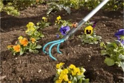 GARDENA Combisysteem Krabber Cultivatior - Werkbreedte 9 Cm - Aanbevolen Steellengte 130 Cm 25 GARDENA Combisysteem Krabber Cultivatior - Werkbreedte 9 Cm - Aanbevolen Steellengte 130 Cm -Tuingereedschap Winkel 1200x800 210