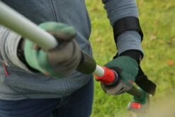 Bosch UniversalHedgePole 18 Heggenschaar Op Steel - Met 18 V Accu En Lader -Tuingereedschap Winkel 1200x800 70