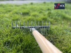 Synx Tools Verticuteerhark Verzinkt - Gazonbeluchters - Verticuteer / Harken - Bodembewerkers - Tuinartikelen / Tuingereedschap - Inclusief Steel 160cm -Tuingereedschap Winkel 1200x899 2