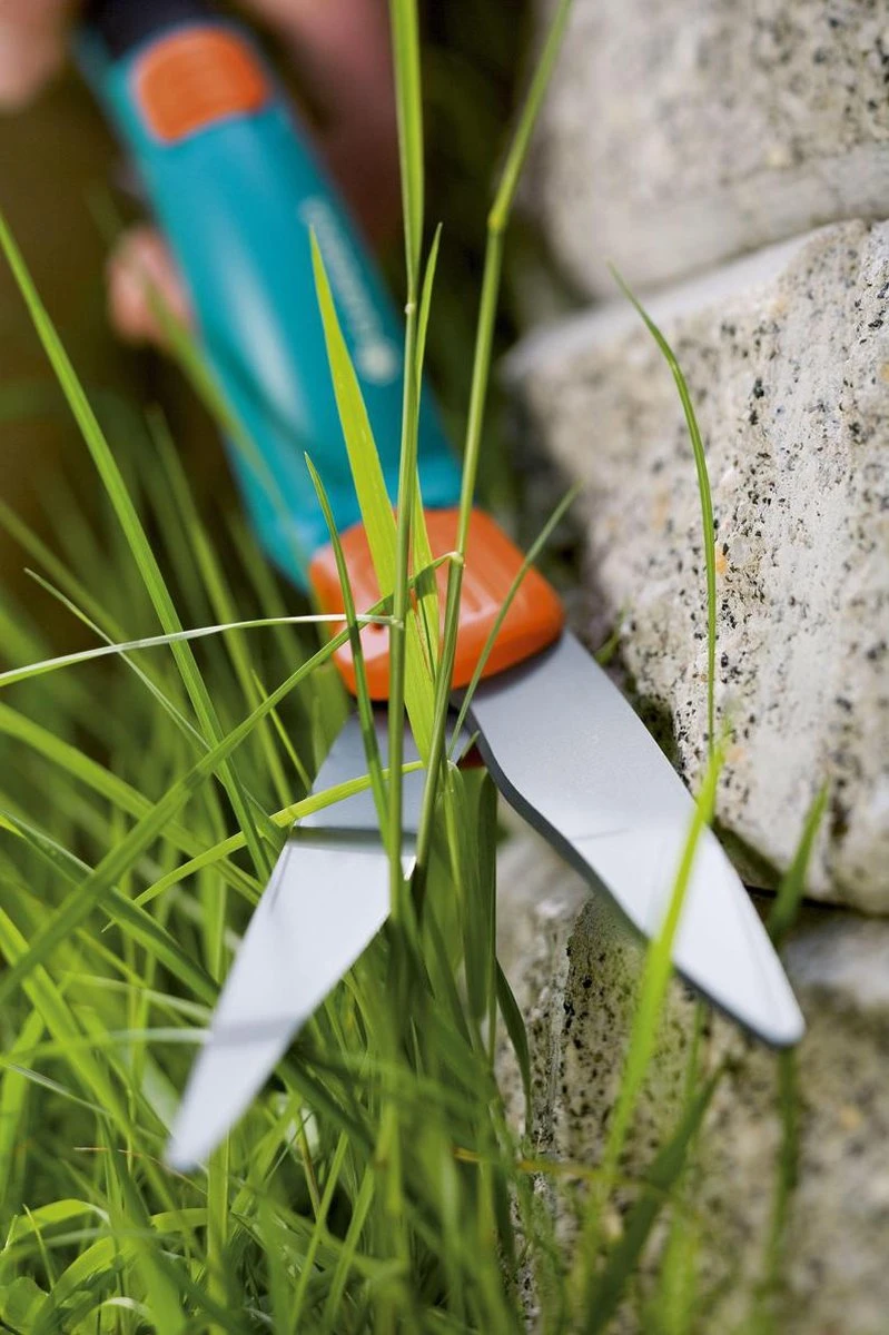 GARDENA Comfort Grasschaar - 360° Draaibaar - Antikleef Coating - Golfsnede 6 GARDENA Comfort Grasschaar - 360° Draaibaar - Antikleef Coating - Golfsnede - Afbeelding 4