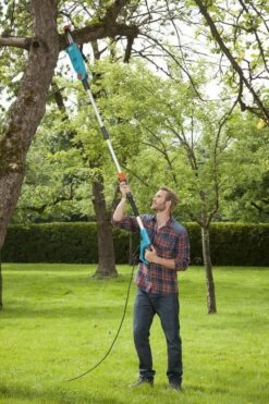 GARDENA - TCS 720/20 Kettingzaag - Max Bereik 4.40m 14 GARDENA - TCS 720/20 Kettingzaag - Max Bereik 4.40m -Tuingereedschap Winkel 800x1200 43